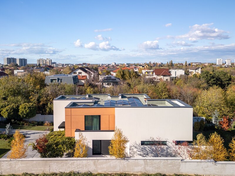 Smart-Home nZEB spectaculoasa Bucuresti Sector 1 cu deschidere lac -teren 2000mp