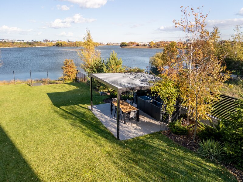 Smart-Home nZEB spectaculoasa Bucuresti Sector 1 cu deschidere lac -teren 2000mp